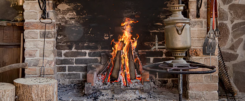 Traditional Fireplace Design Refurbishment Costs in Terrebonne, Quebec